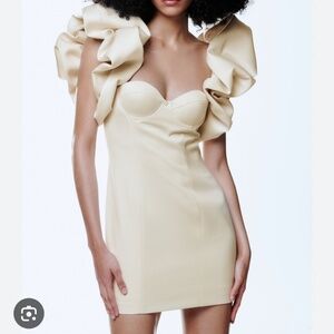 Zara ecru voluminous ruffled mini dress size small